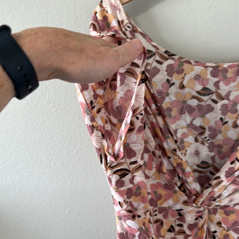 Willow + Root Twisted Open Back Top Versatile Floral Print Medium Multi Color - Picture 9 of 15
